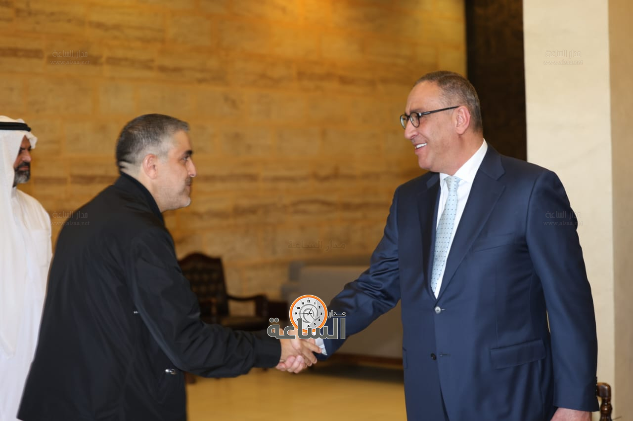 Madar Al-Saa Images 0.6573906157100556