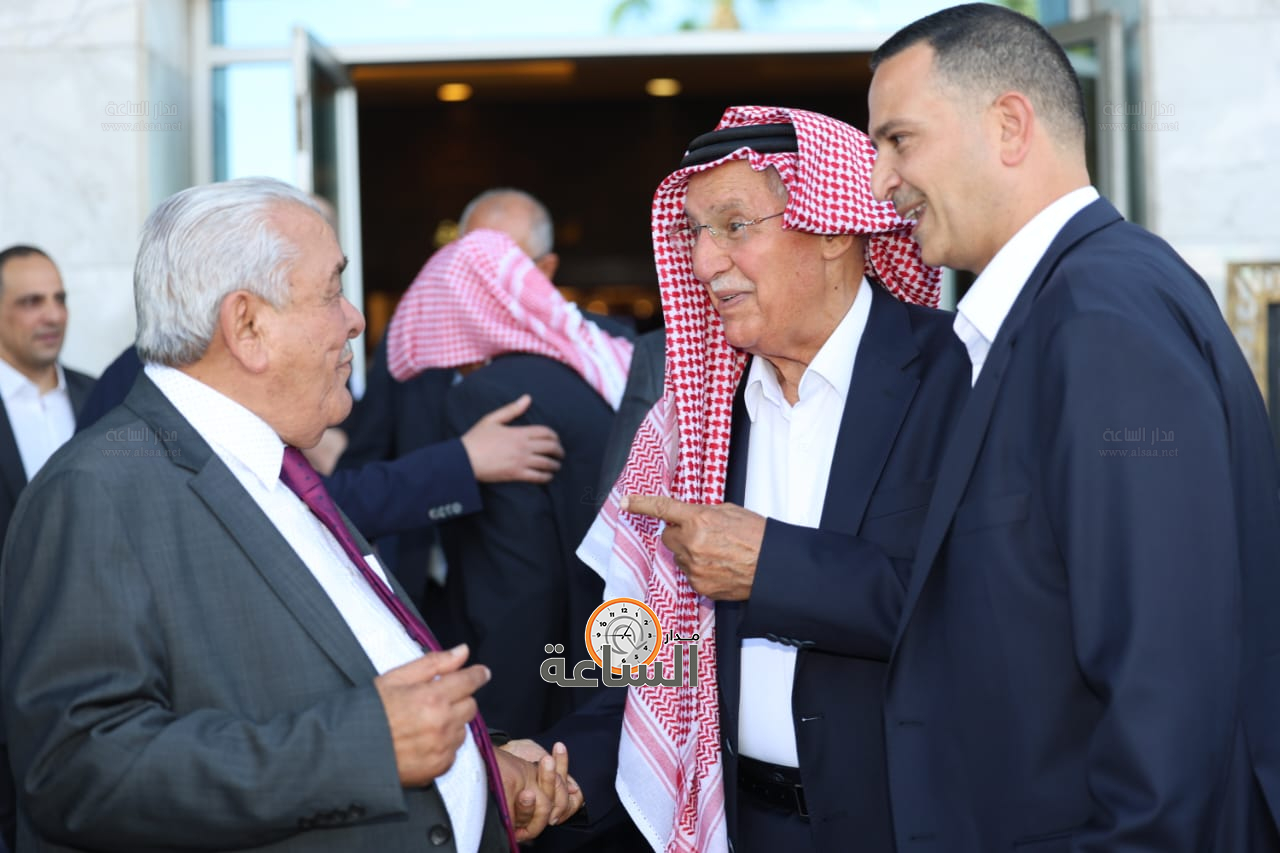 Madar Al-Saa Images 0.649085367262702