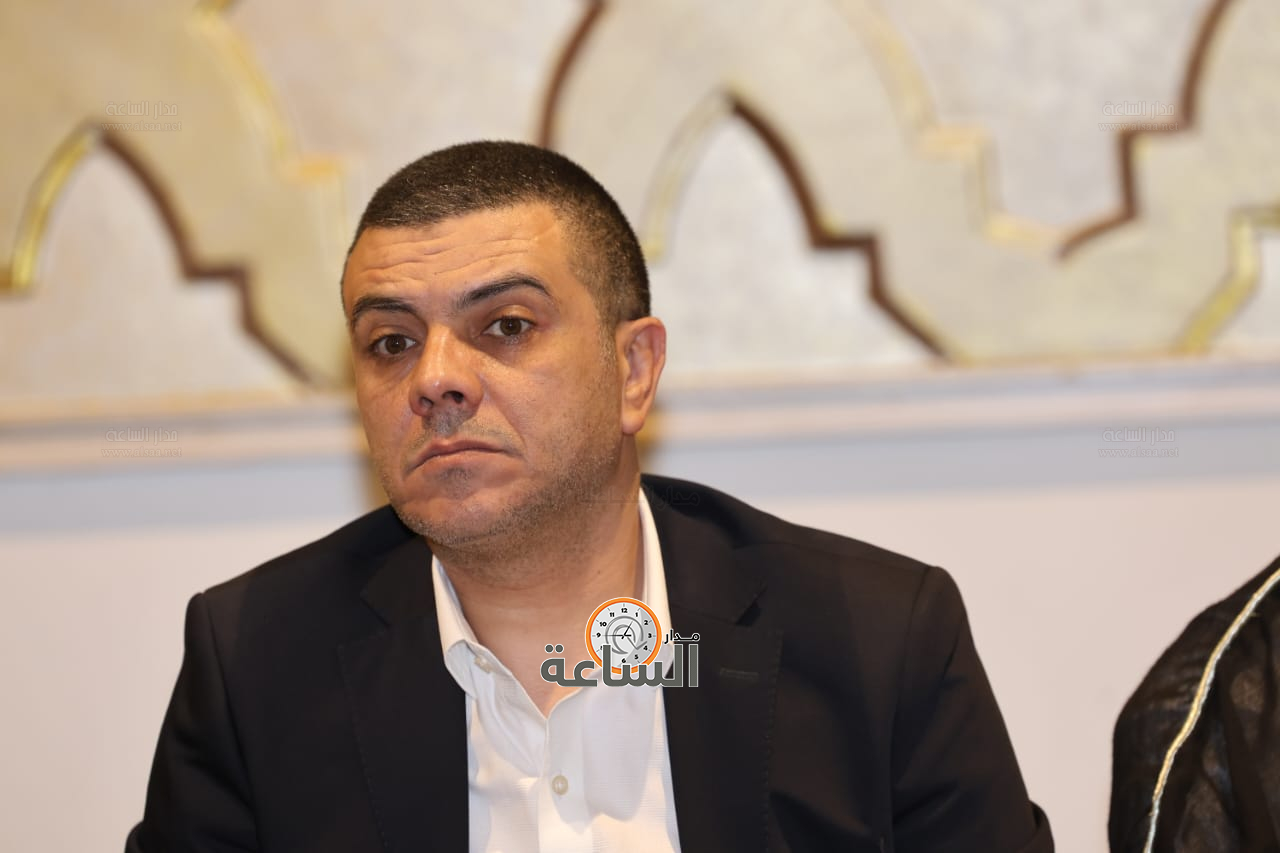 Madar Al-Saa Images 0.4394976228713158