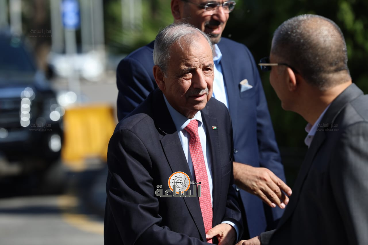 Madar Al-Saa Images 0.37841748576397694