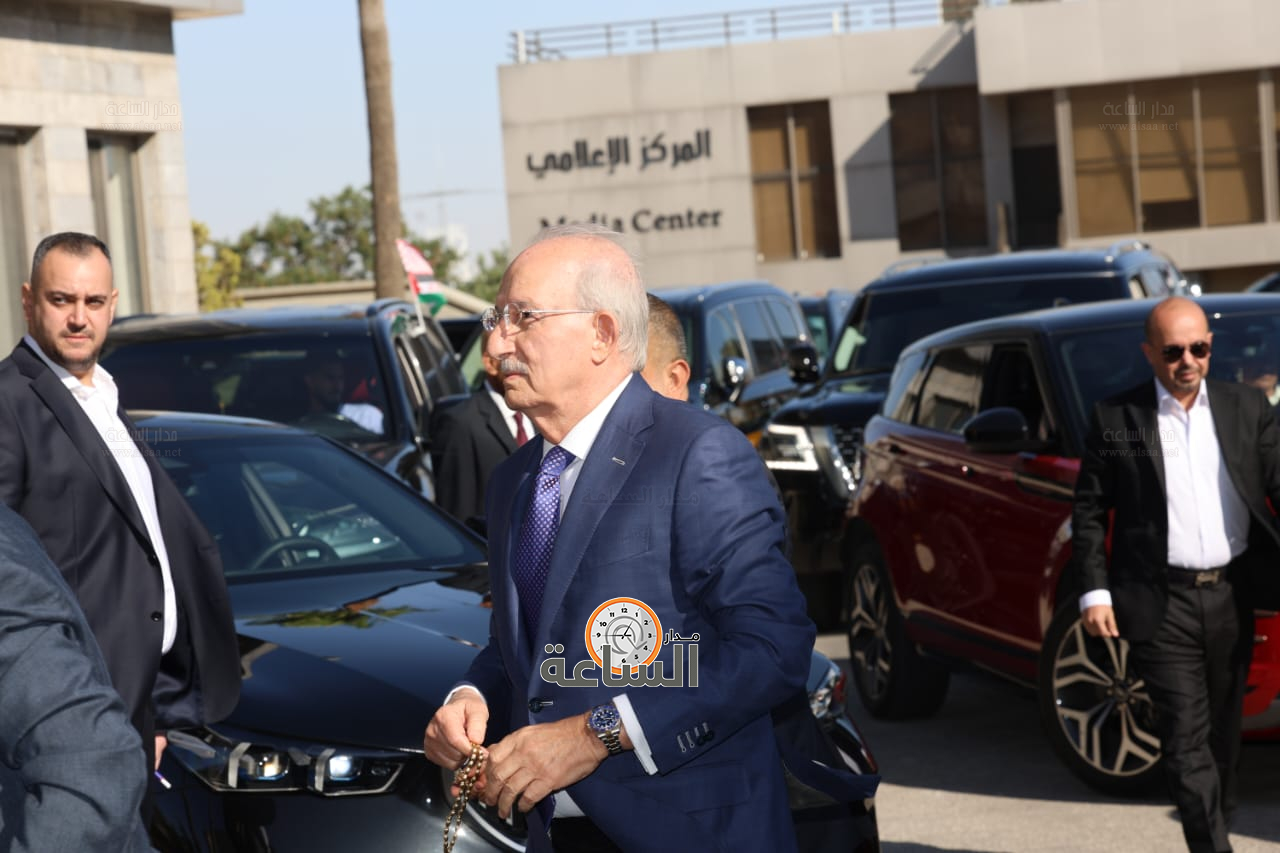 Madar Al-Saa Images 0.8003876776918734