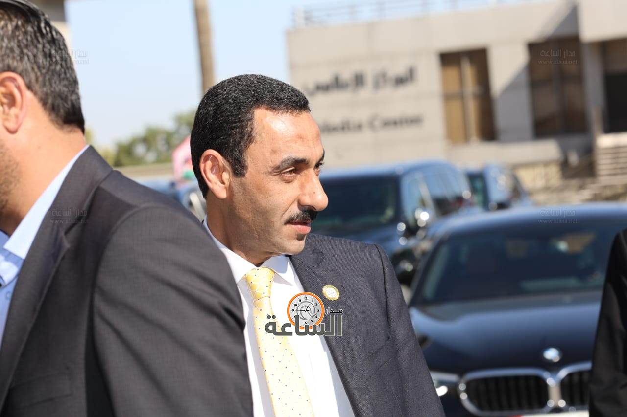 Madar Al-Saa Images 0.7175059120360613