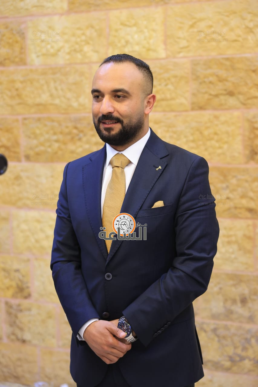 Madar Al-Saa Images 0.3995349911495709