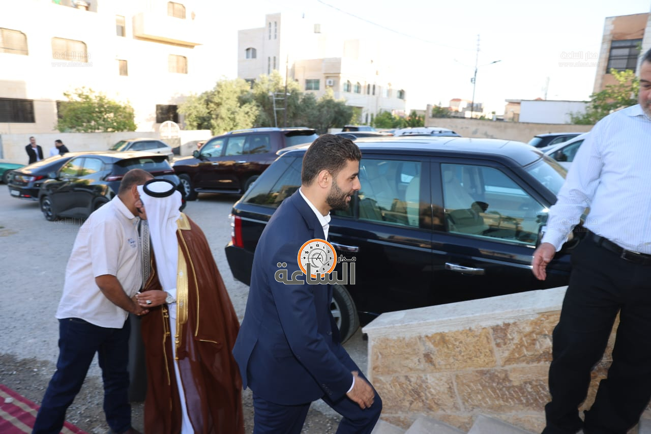 Madar Al-Saa Images 0.9869570388928309