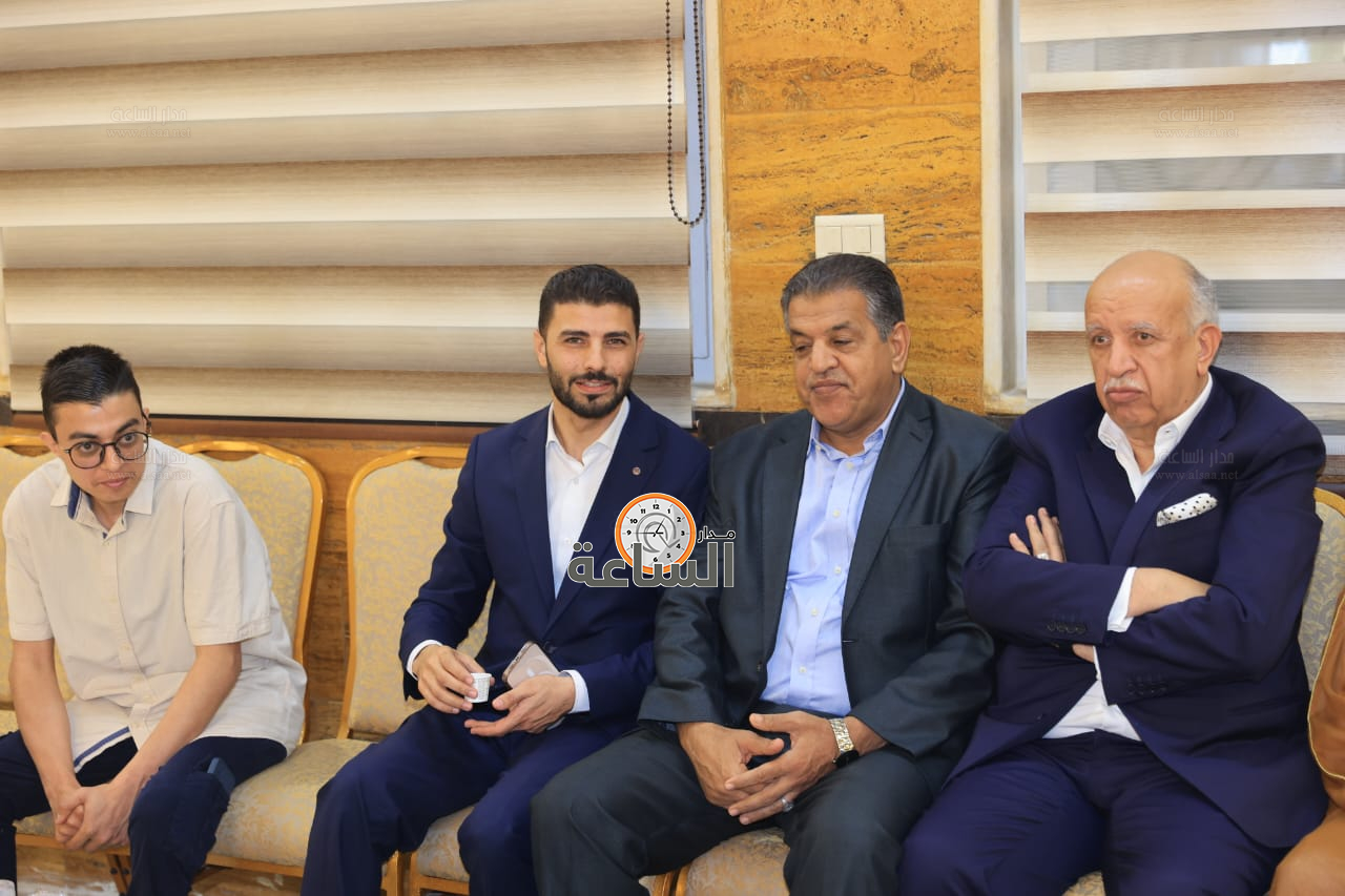 Madar Al-Saa Images 0.4664137451121593