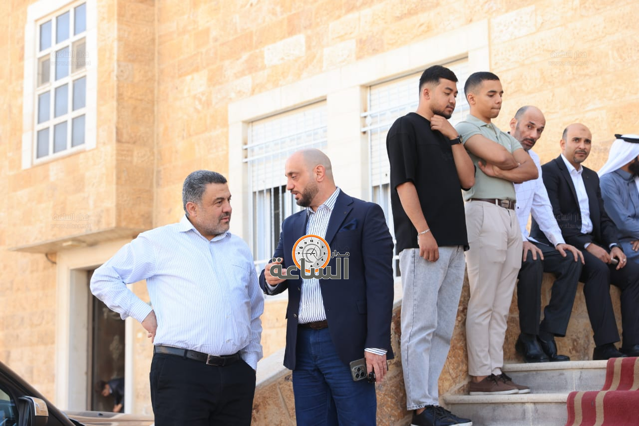 Madar Al-Saa Images 0.8228349259675158