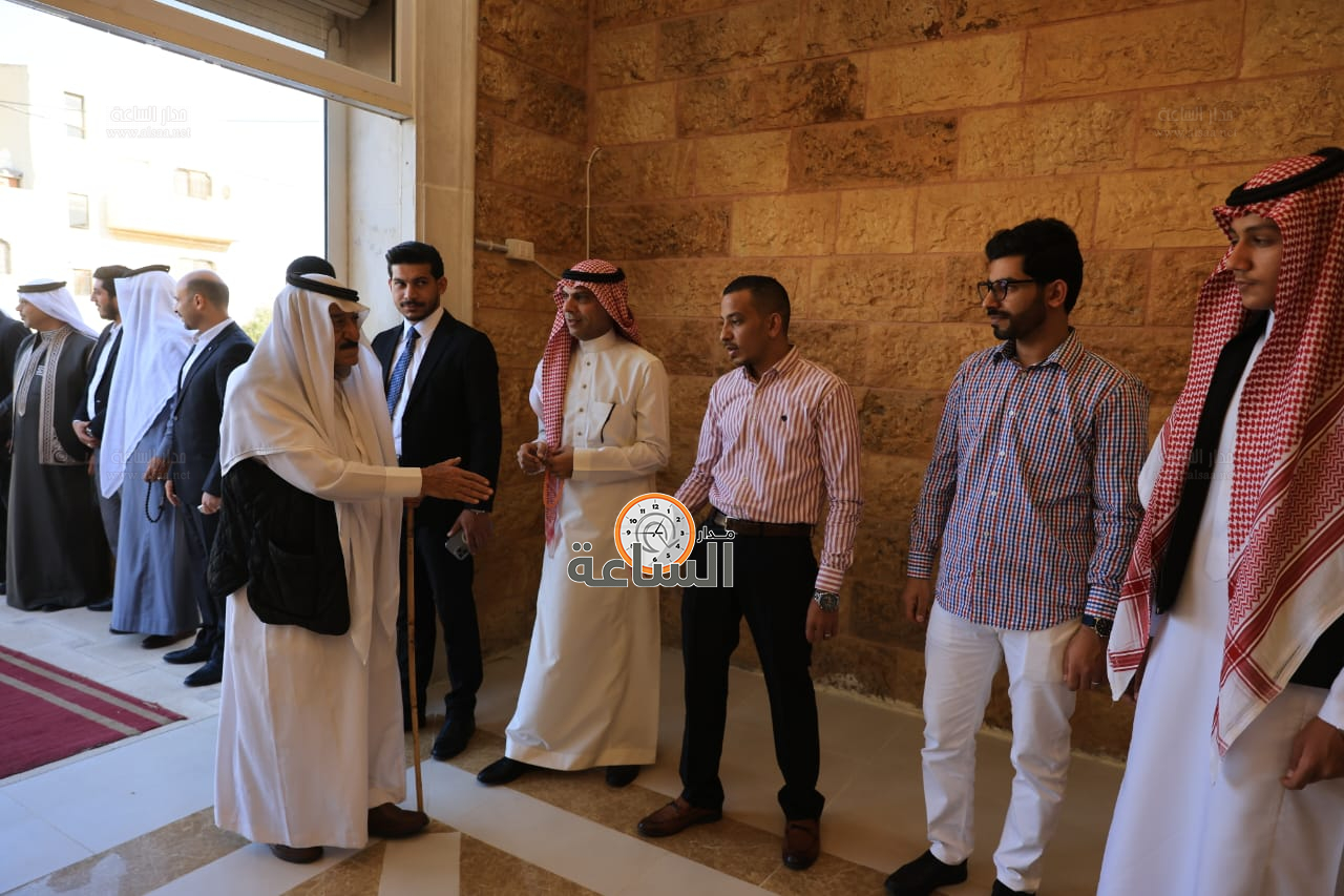 Madar Al-Saa Images 0.24426685786936142