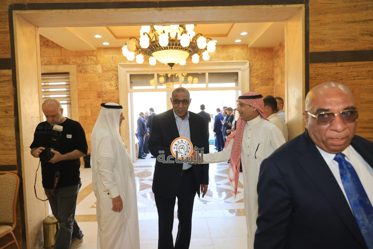 Madar Al-Saa Images 0.17591445615595303