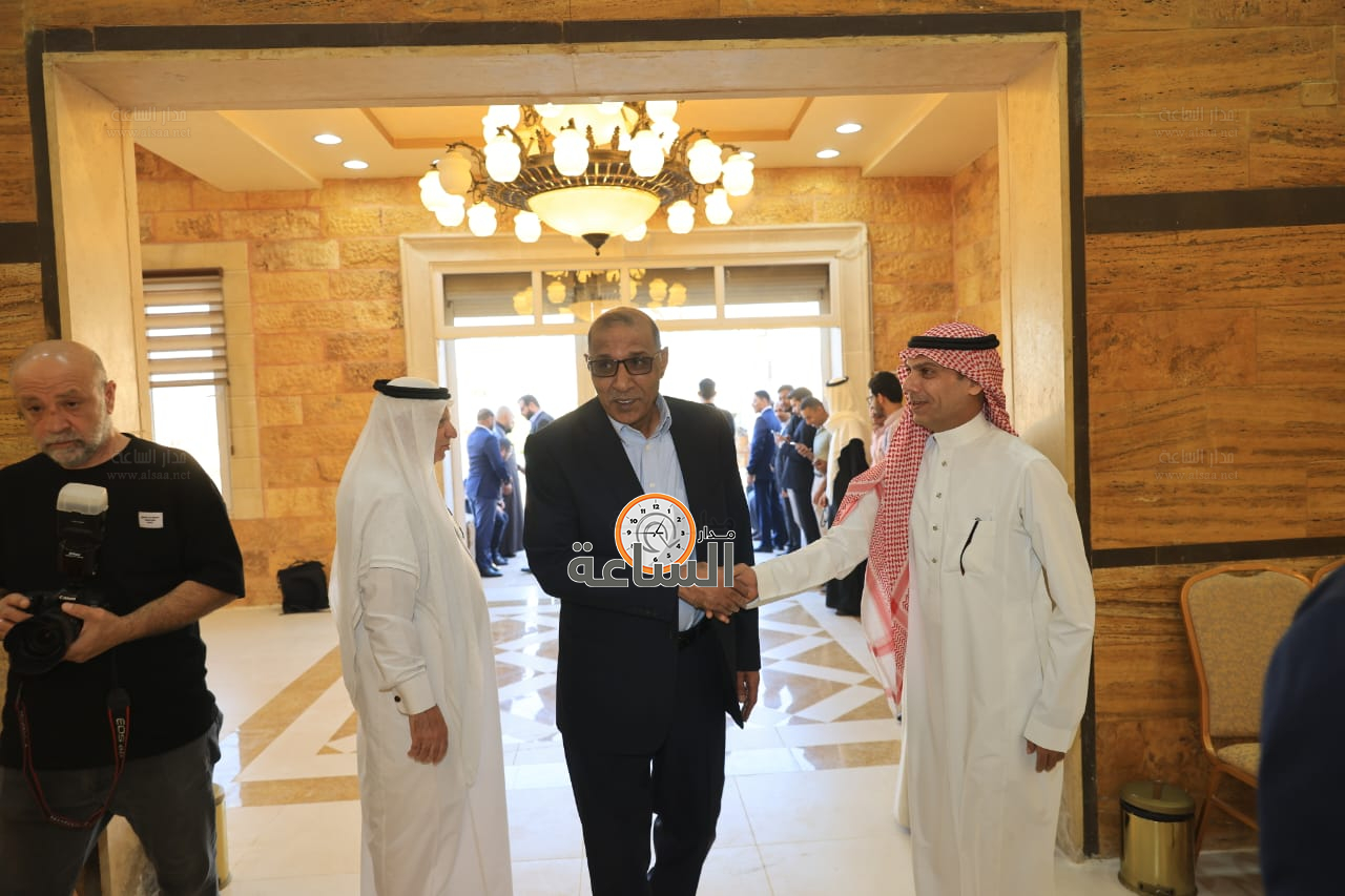 Madar Al-Saa Images 0.06381881827387581