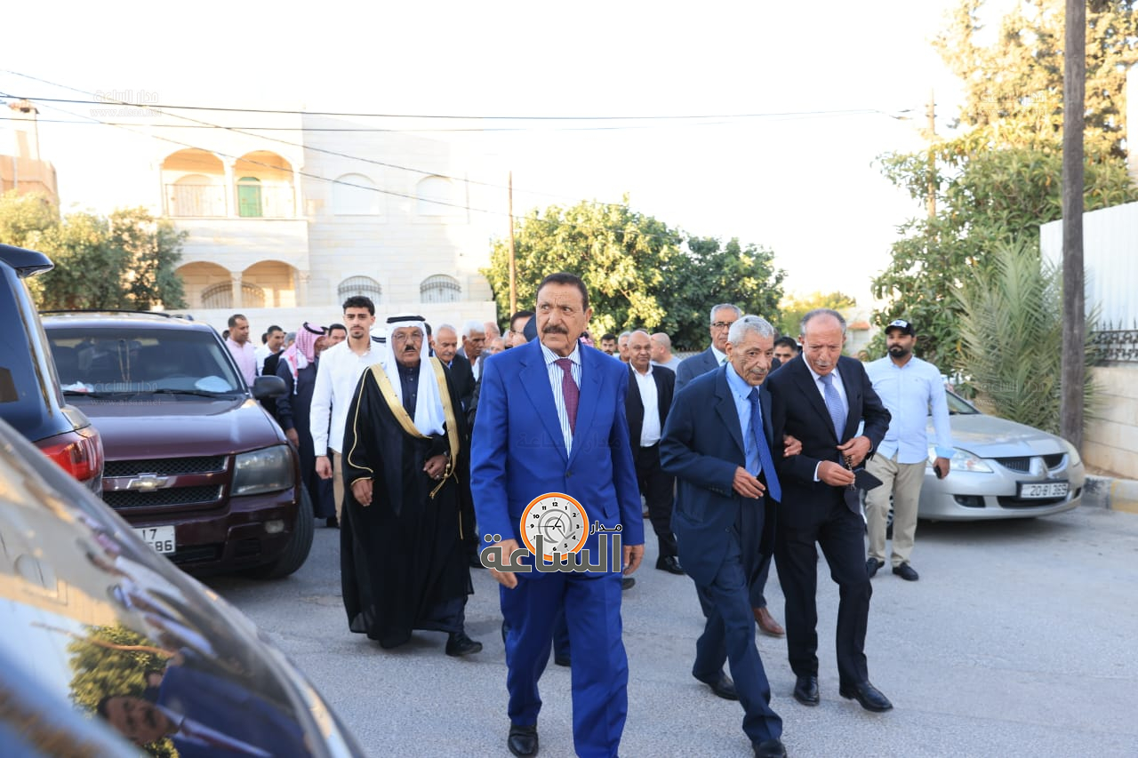 Madar Al-Saa Images 0.7415198337118091