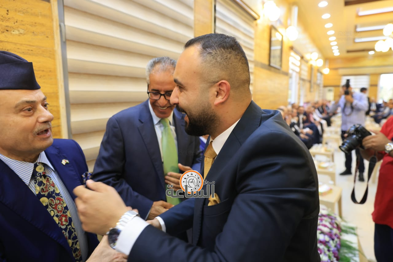 Madar Al-Saa Images 0.15752322867493418