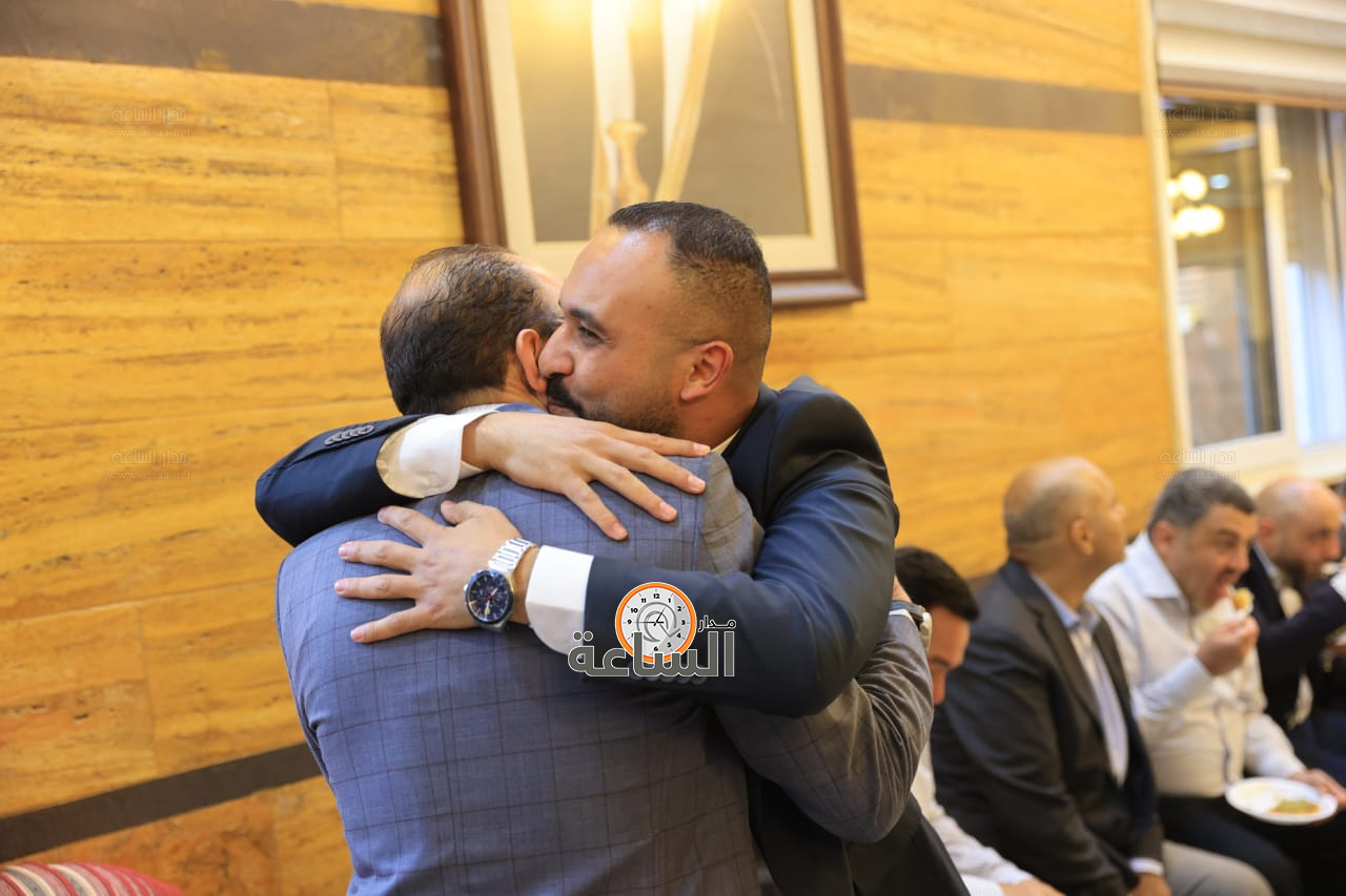 Madar Al-Saa Images 0.6998967327075465