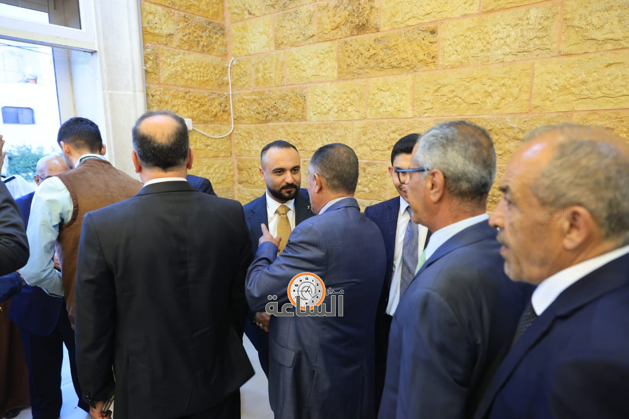 Madar Al-Saa Images 0.8570792105935873