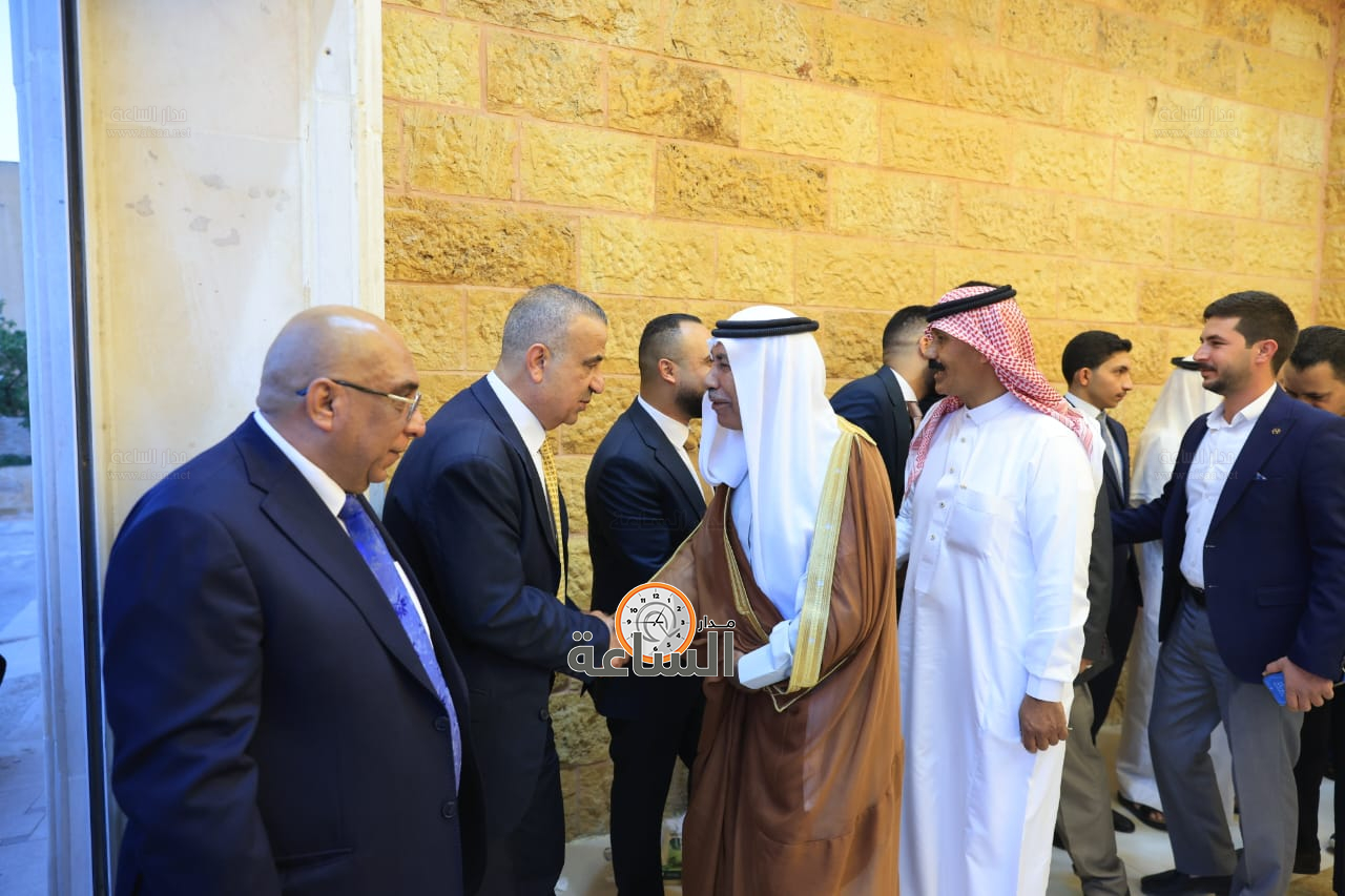 Madar Al-Saa Images 0.9892790955070867