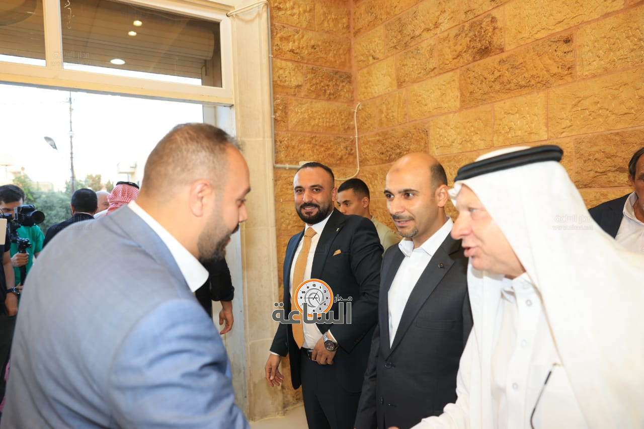 Madar Al-Saa Images 0.12456950683183898