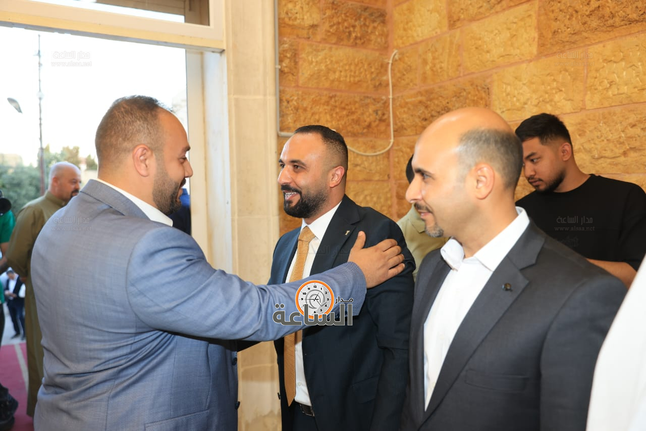 Madar Al-Saa Images 0.7359055631729091