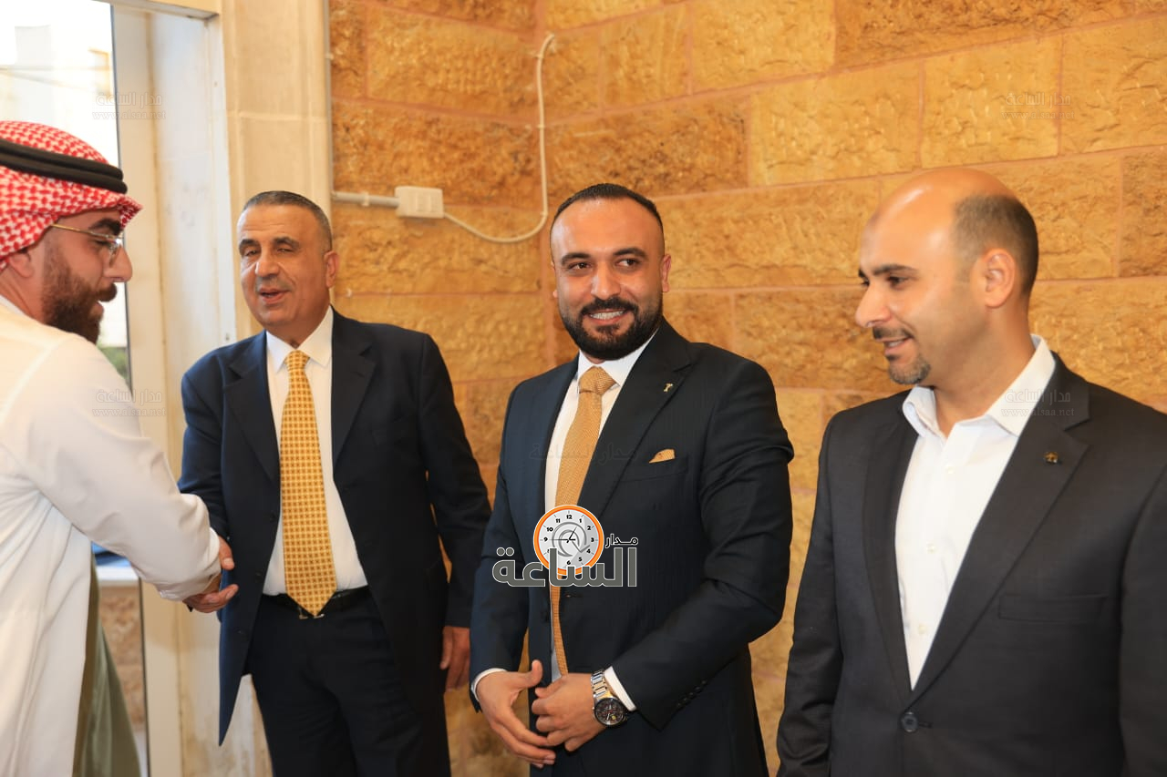 Madar Al-Saa Images 0.15446336963116125