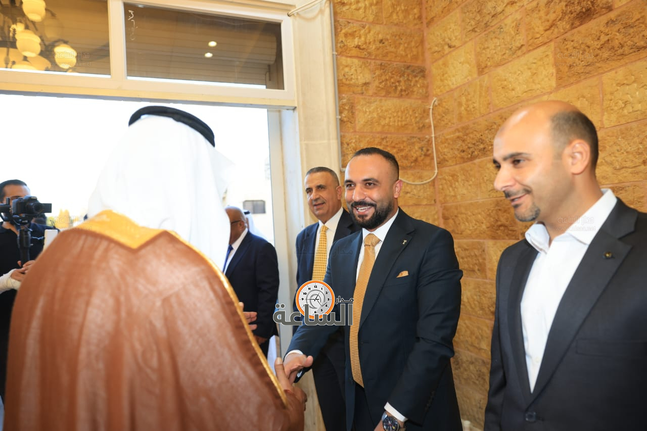 Madar Al-Saa Images 0.15855541592783295