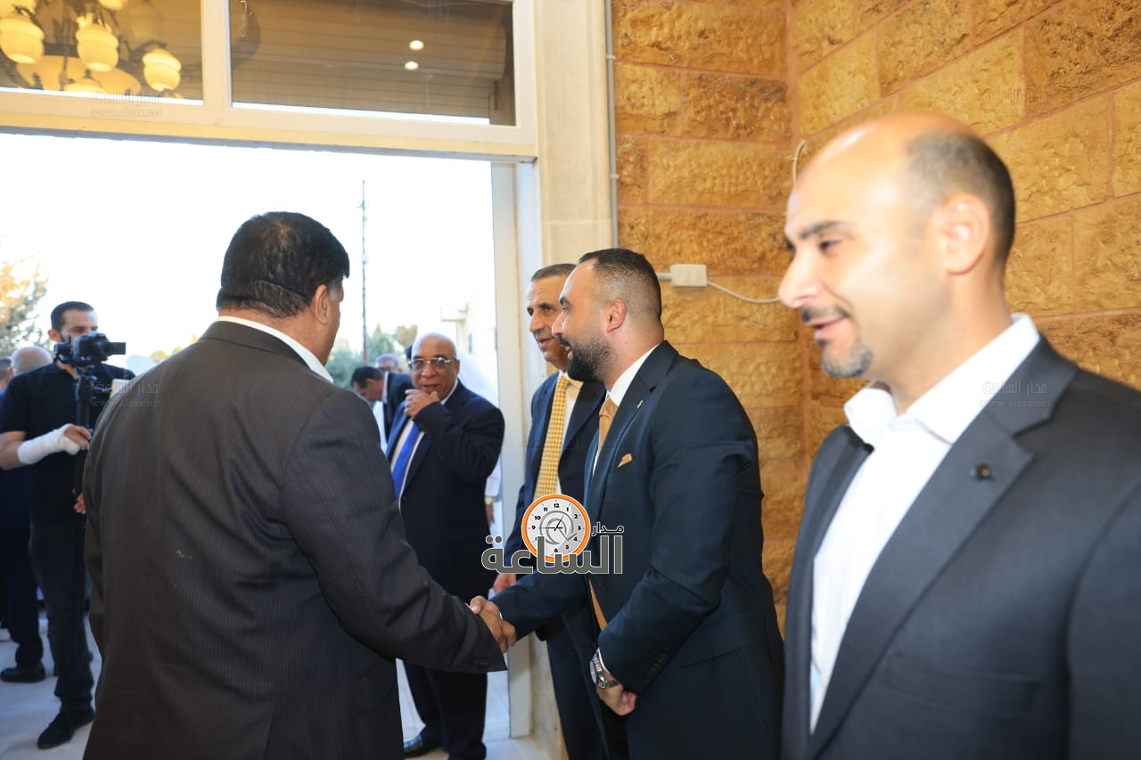 Madar Al-Saa Images 0.6754772161419691