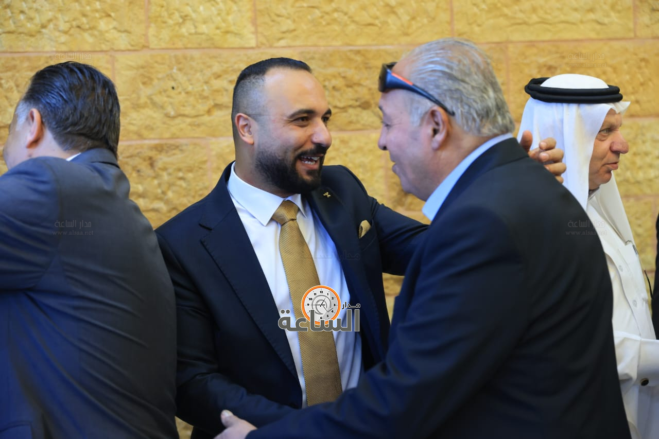 Madar Al-Saa Images 0.4800378470164045