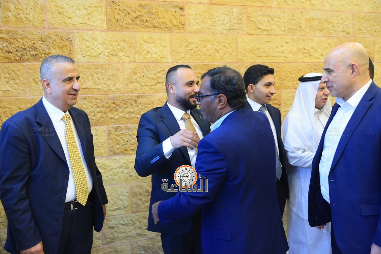 Madar Al-Saa Images 0.12825859291920294