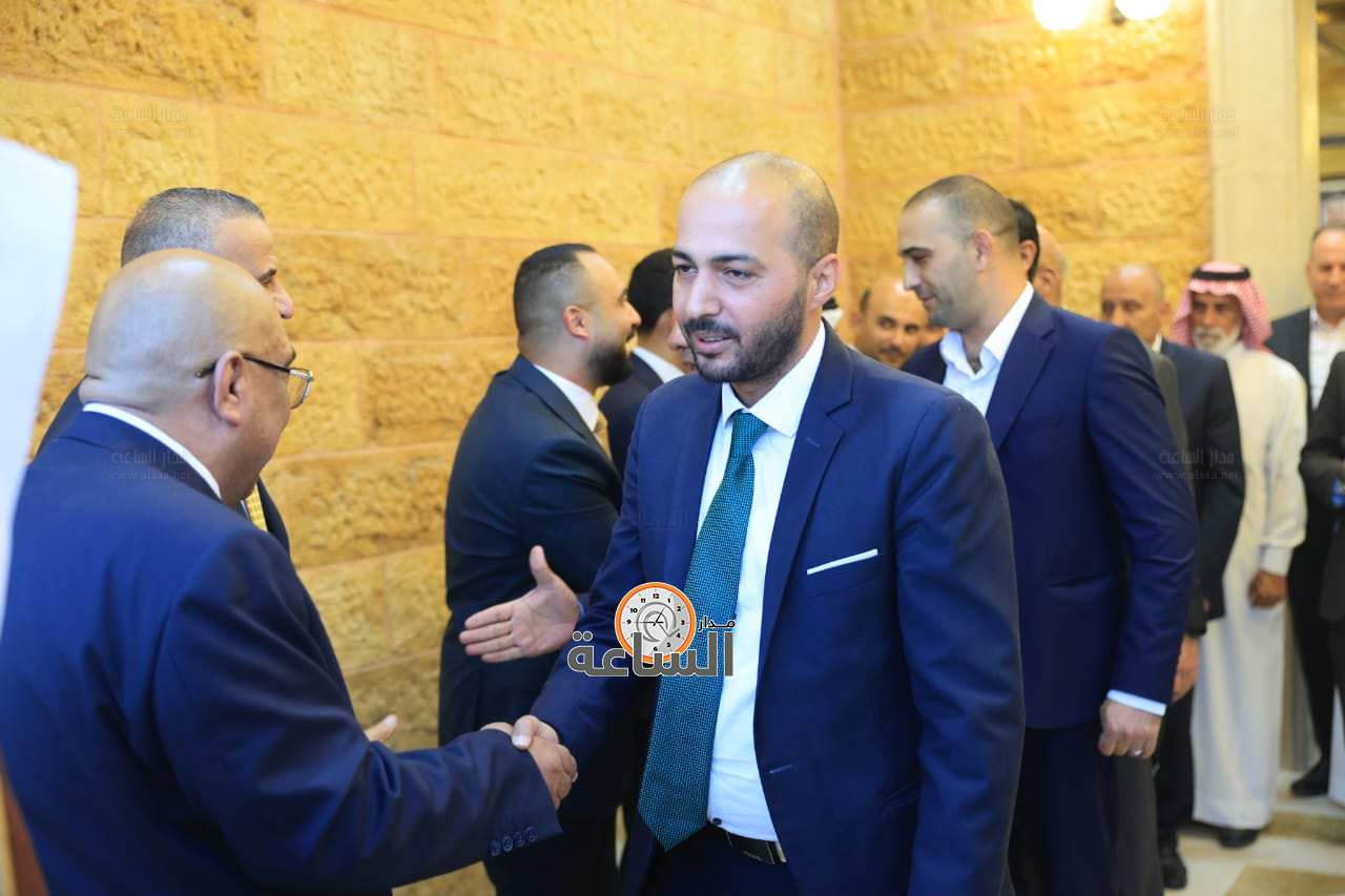 Madar Al-Saa Images 0.02559525911608085