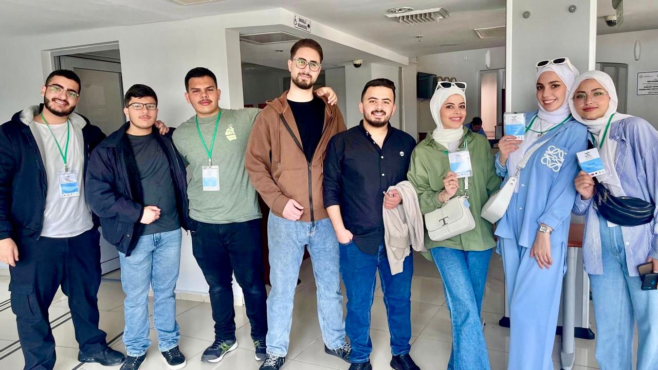 Madar Al-Saa Images 0.9179779618093926