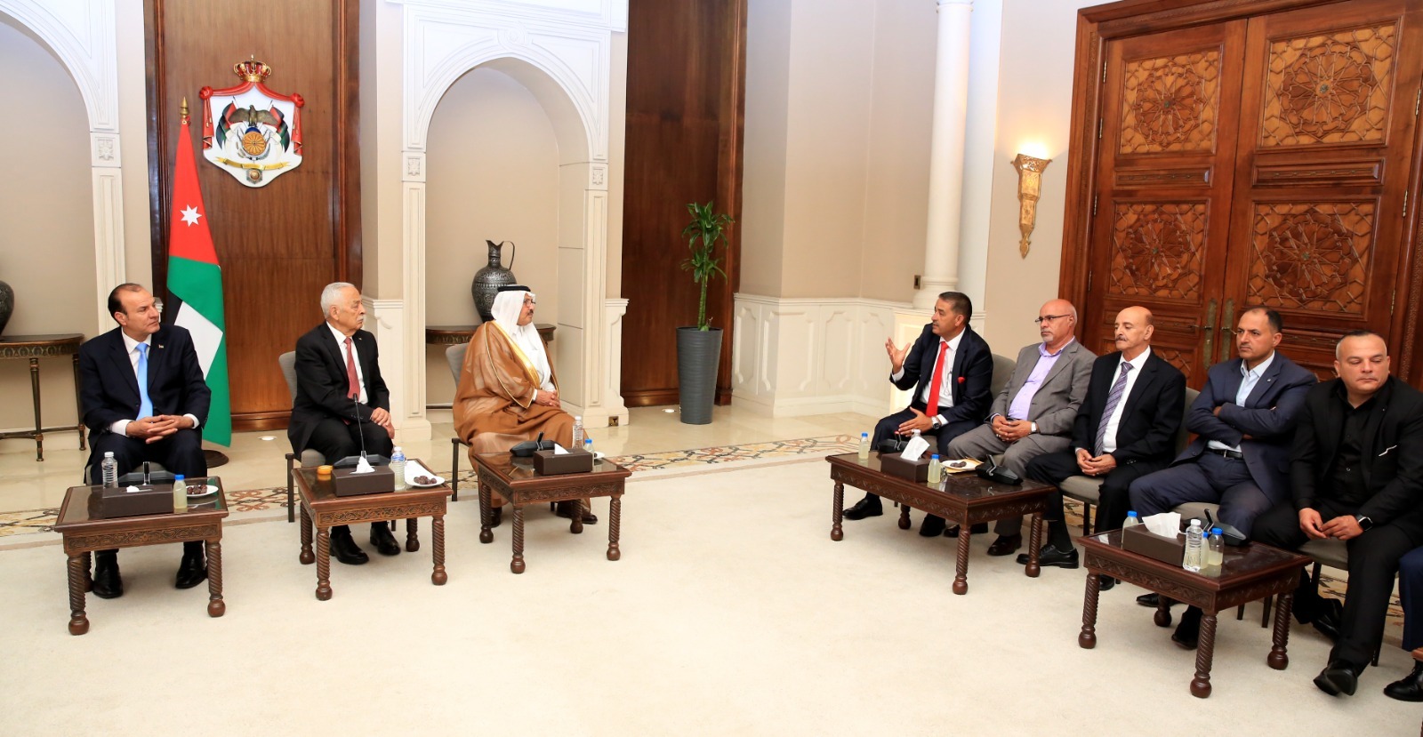 Madar Al-Saa Images 0.3071613255312936