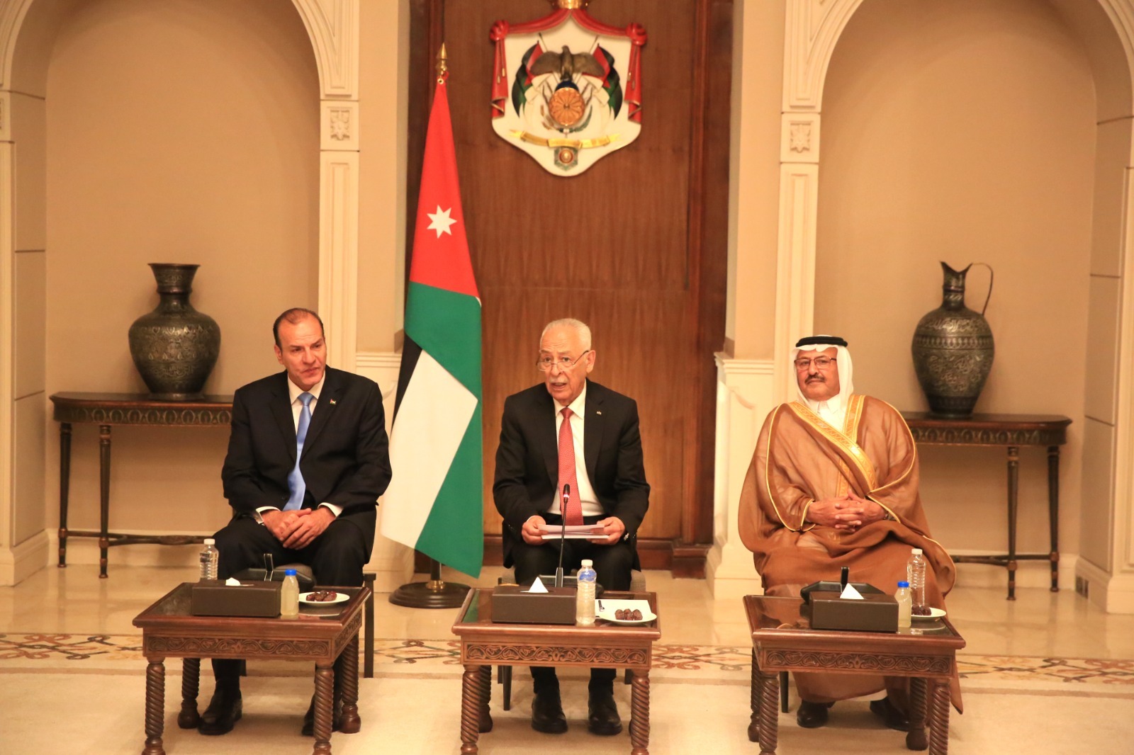 Madar Al-Saa Images 0.23833931094595673