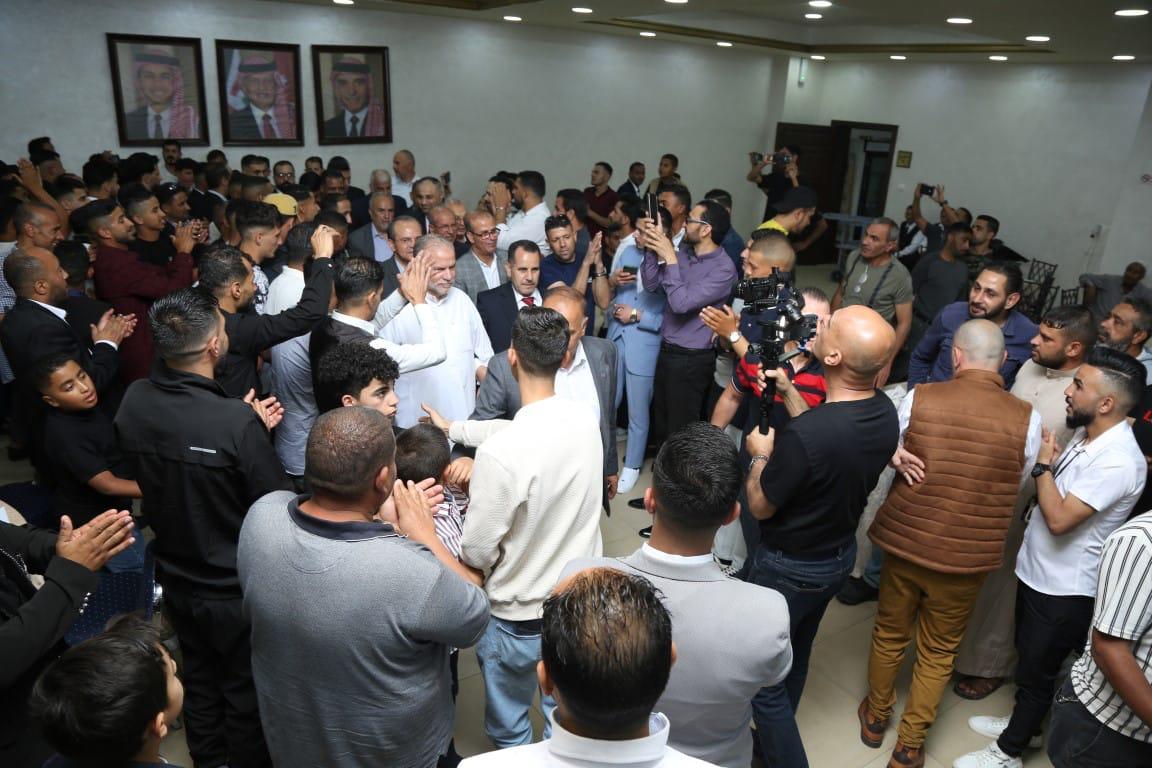 Madar Al-Saa Images 0.08463381817172133