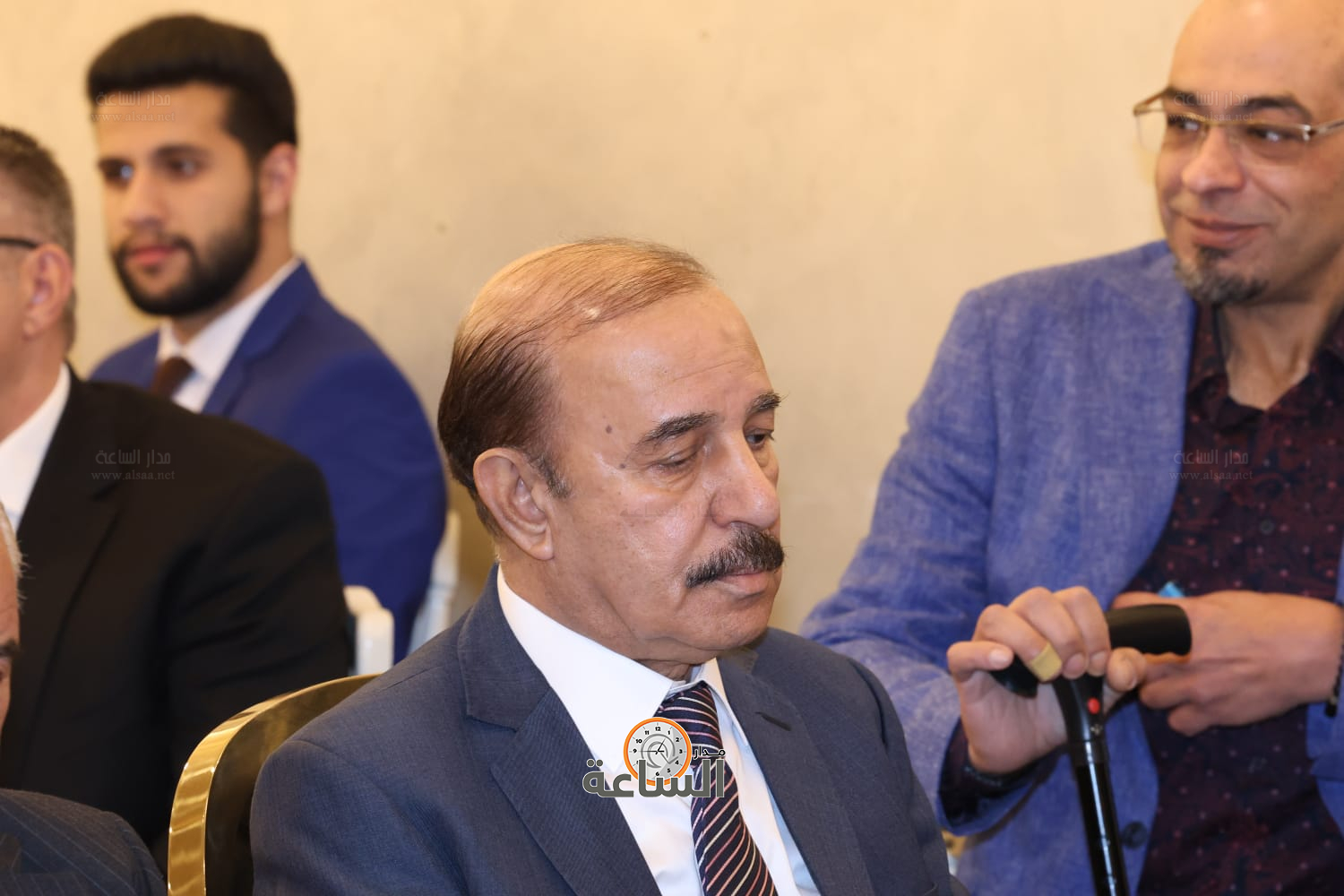 Madar Al-Saa Images 0.9797744165899077