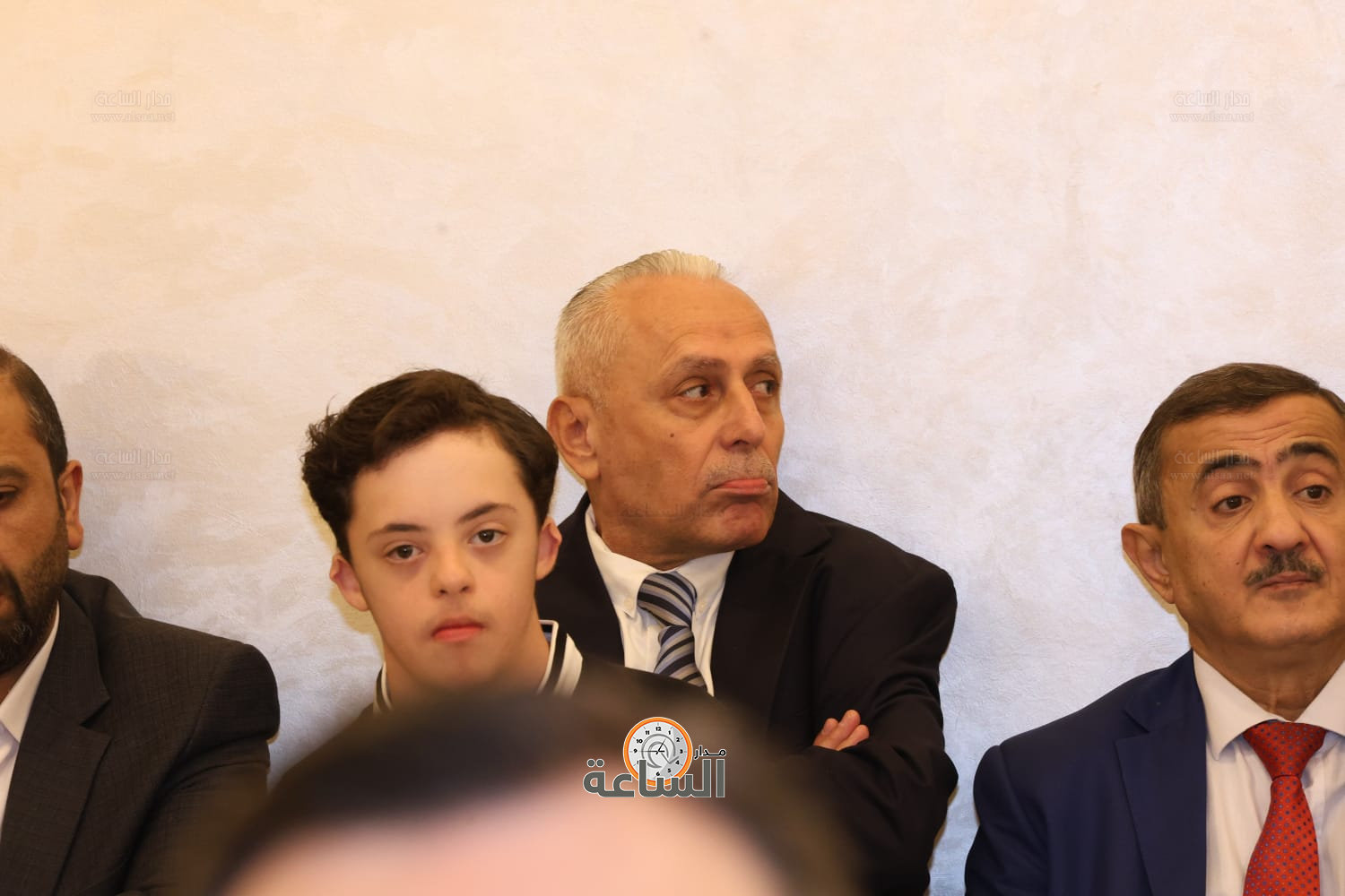 Madar Al-Saa Images 0.7574848319872189