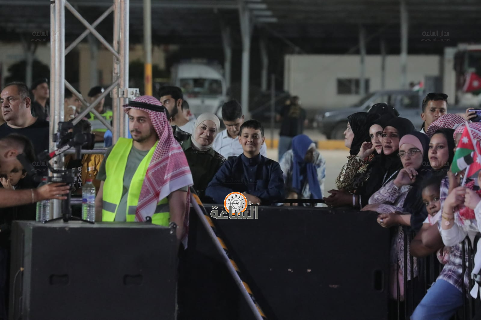 Madar Al-Saa Images 0.12402024263152145