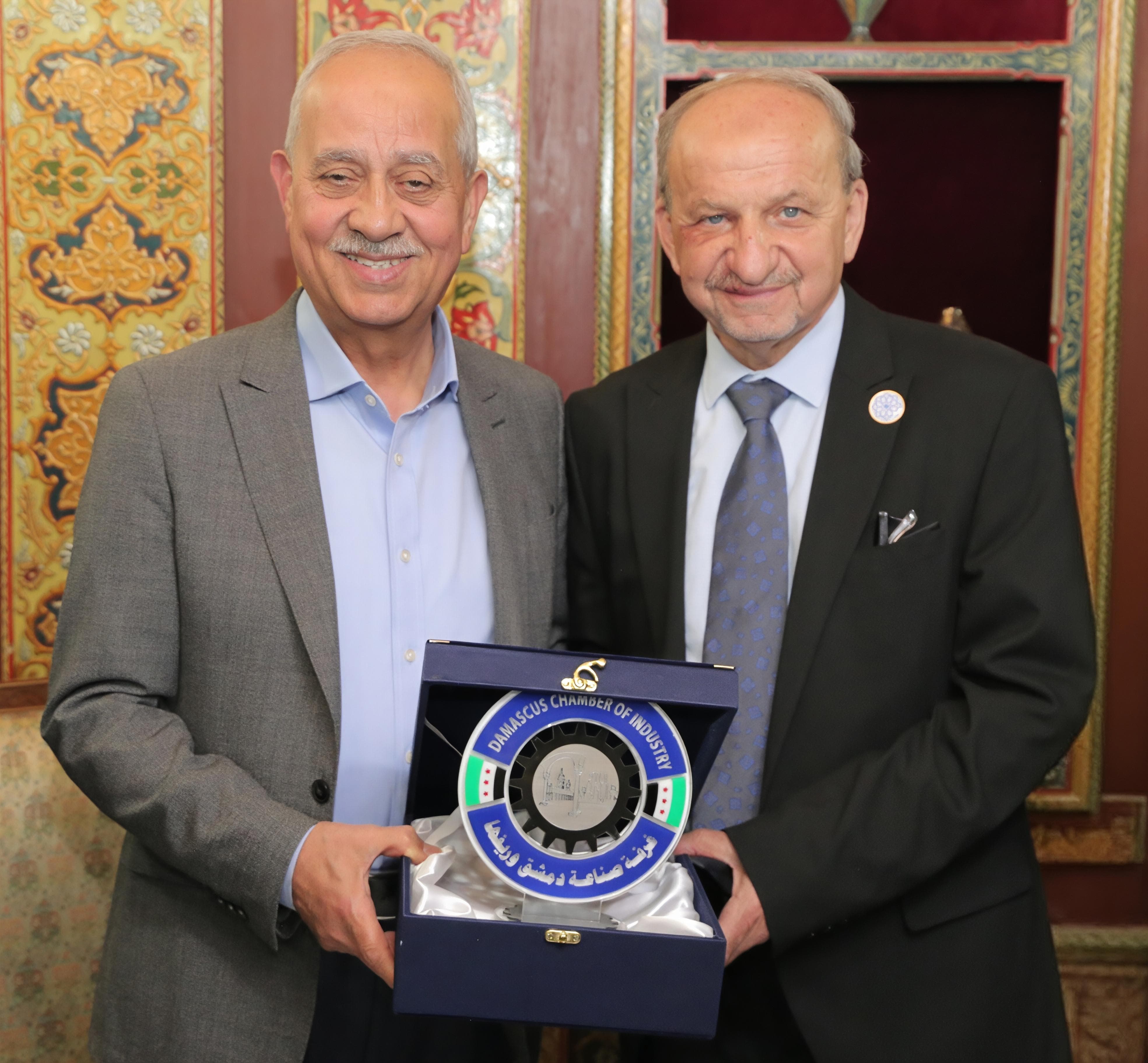 Madar Al-Saa Images 0.5838314693862955