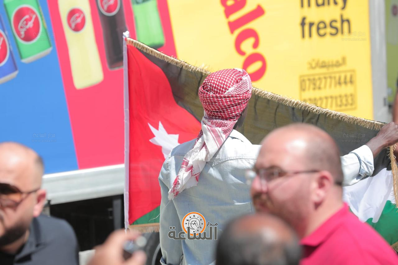 Madar Al-Saa Images 0.5374490424641848