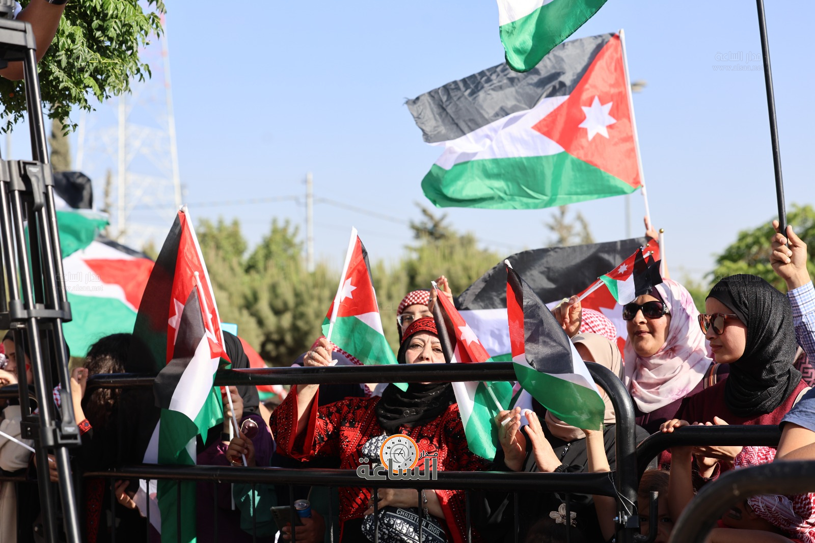 Madar Al-Saa Images 0.3553704264794669