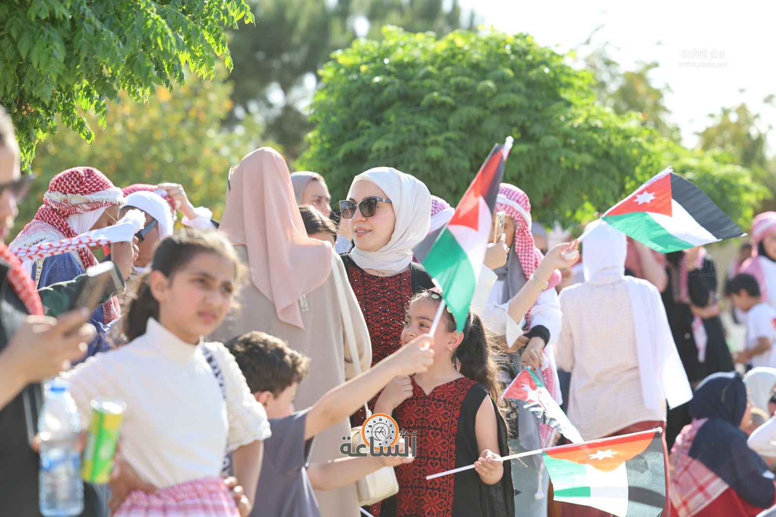 Madar Al-Saa Images 0.1038910426912375