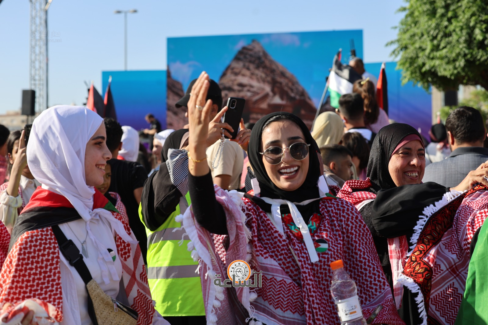 Madar Al-Saa Images 0.15021608190365376