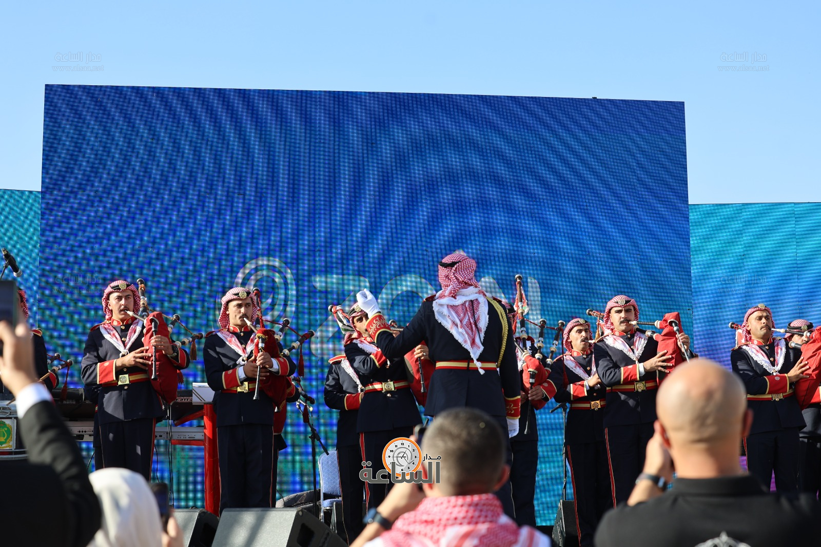 Madar Al-Saa Images 0.4845137155909992