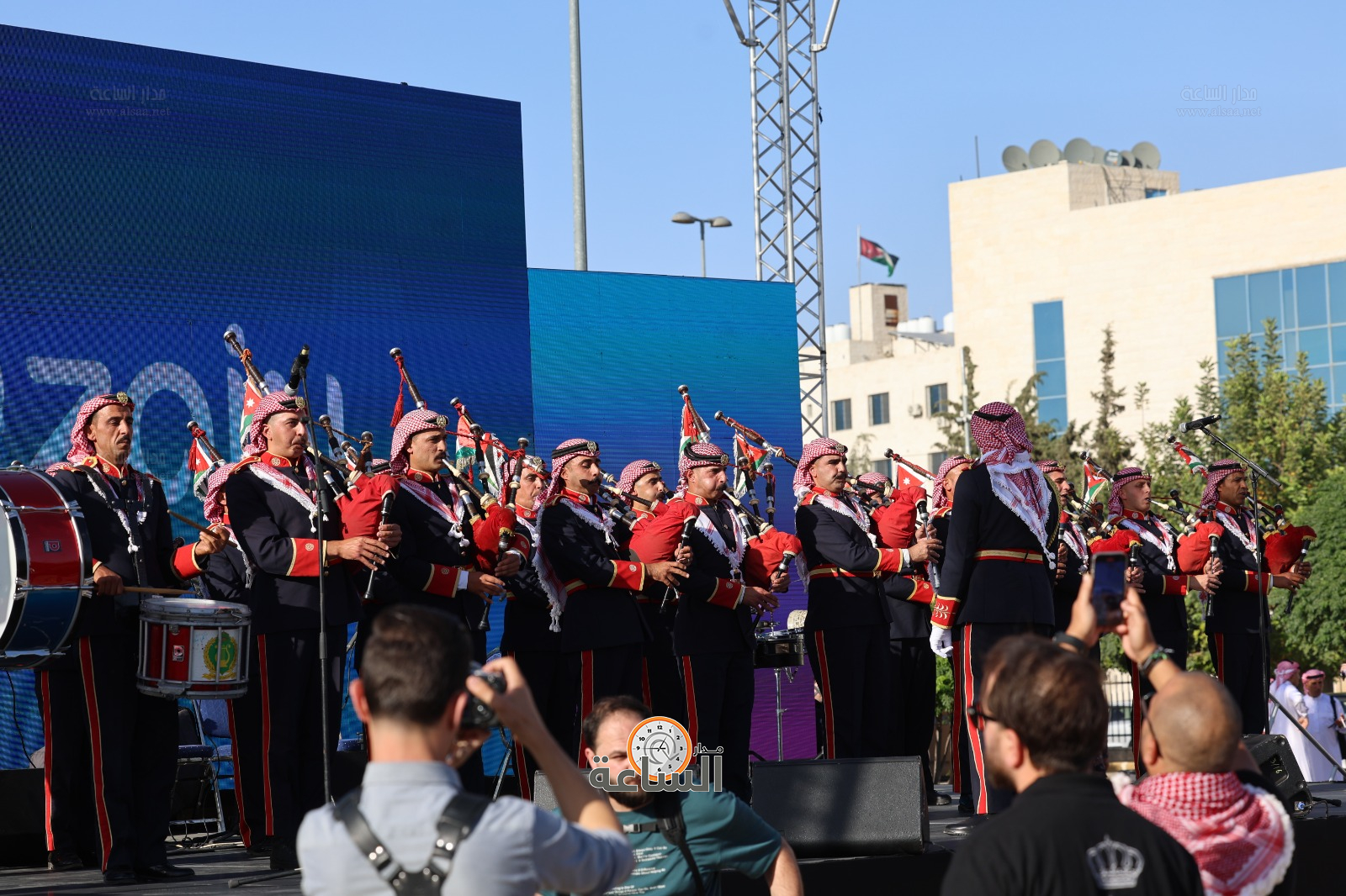 Madar Al-Saa Images 0.32641717723475705