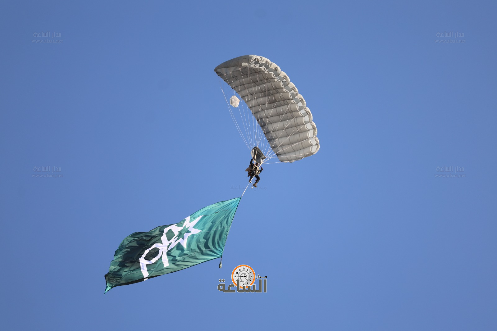 Madar Al-Saa Images 0.39302812735671455