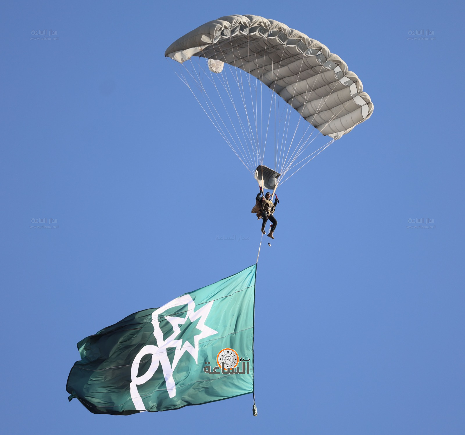 Madar Al-Saa Images 0.21806914621618545