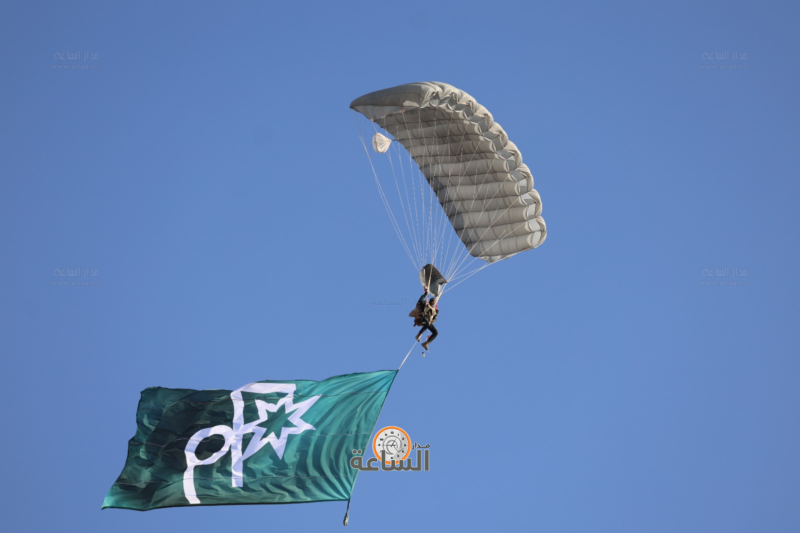 Madar Al-Saa Images 0.18019968817519372