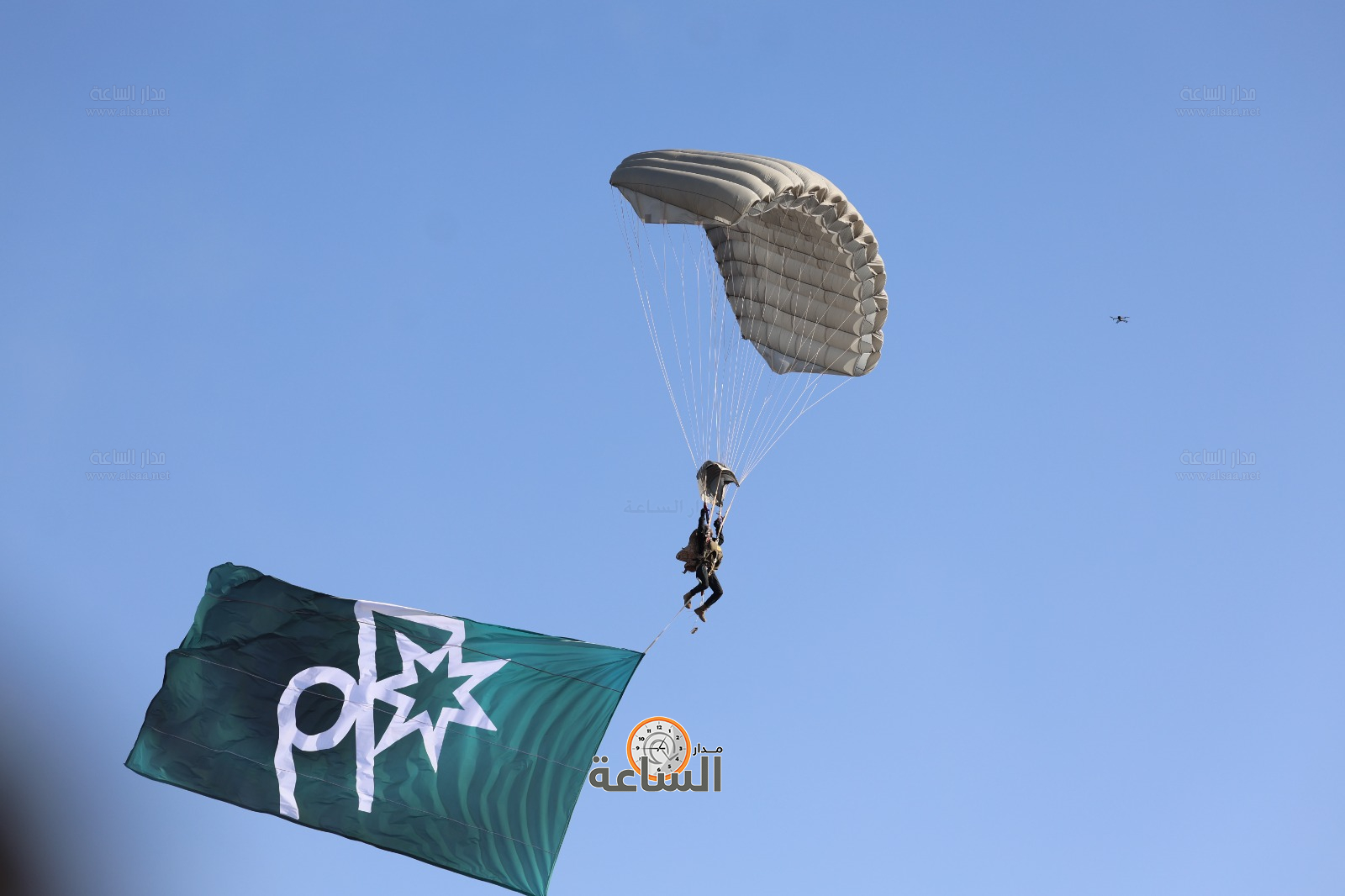 Madar Al-Saa Images 0.7880448582408529