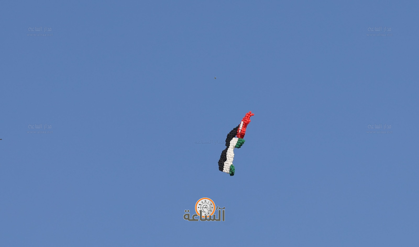 Madar Al-Saa Images 0.3618047551970881