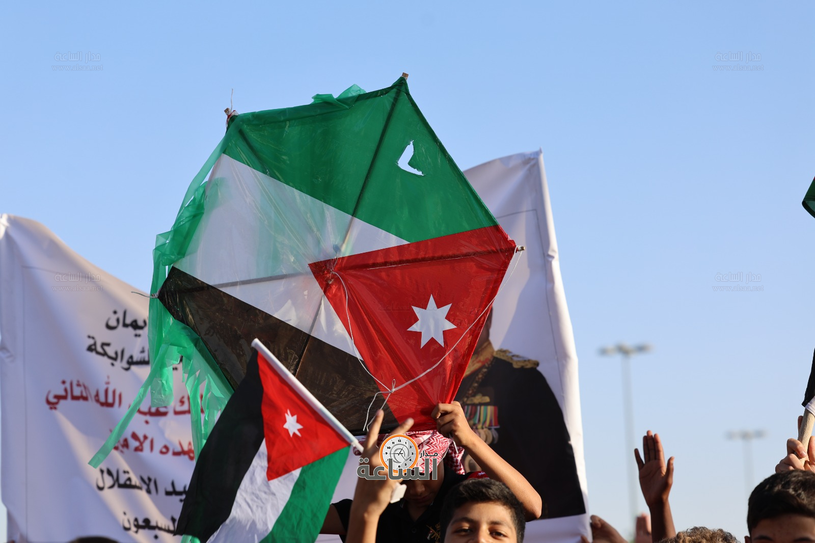 Madar Al-Saa Images 0.7671398445861928