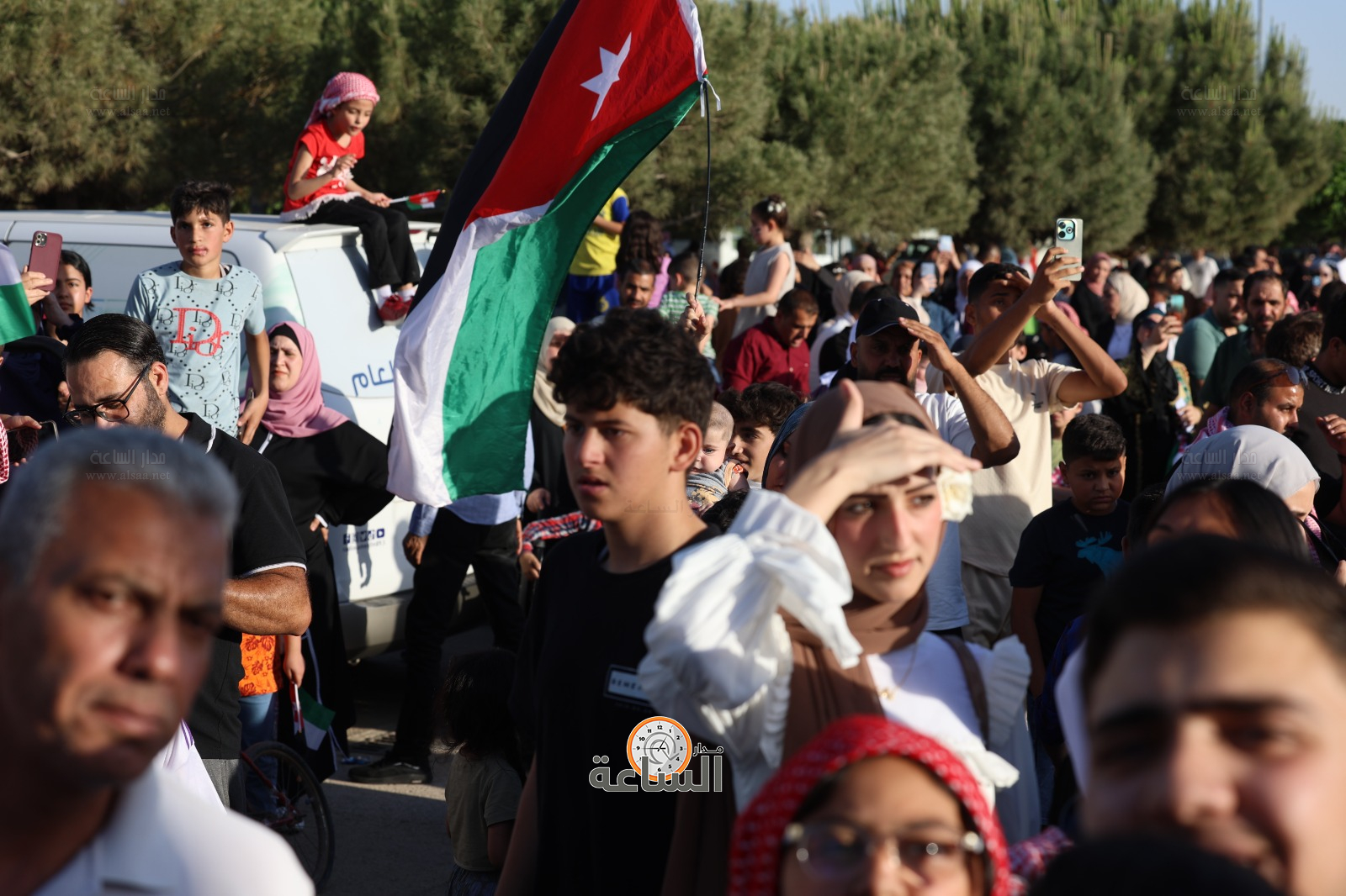 Madar Al-Saa Images 0.33757489128188034