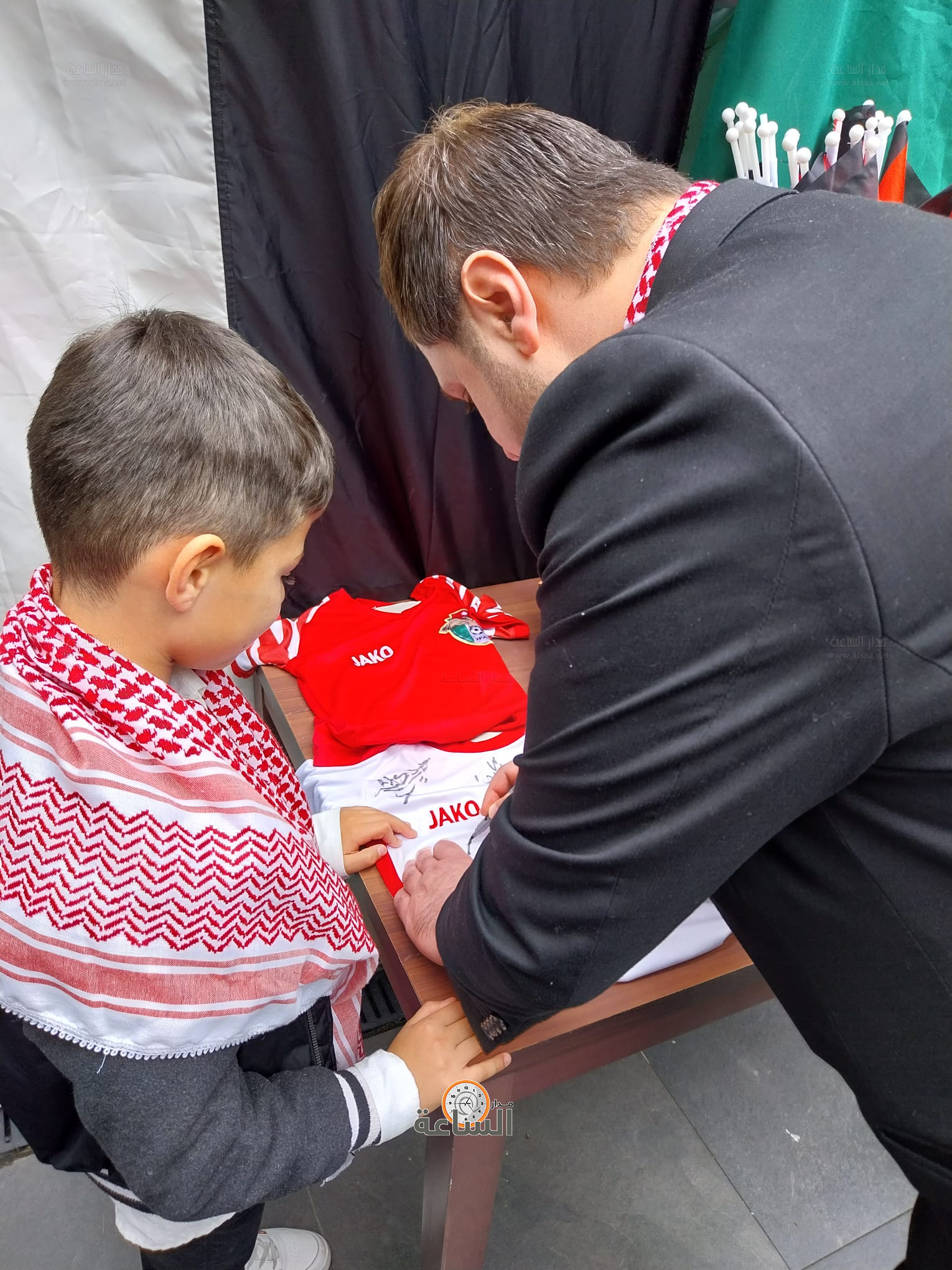 Madar Al-Saa Images 0.7821600140134448