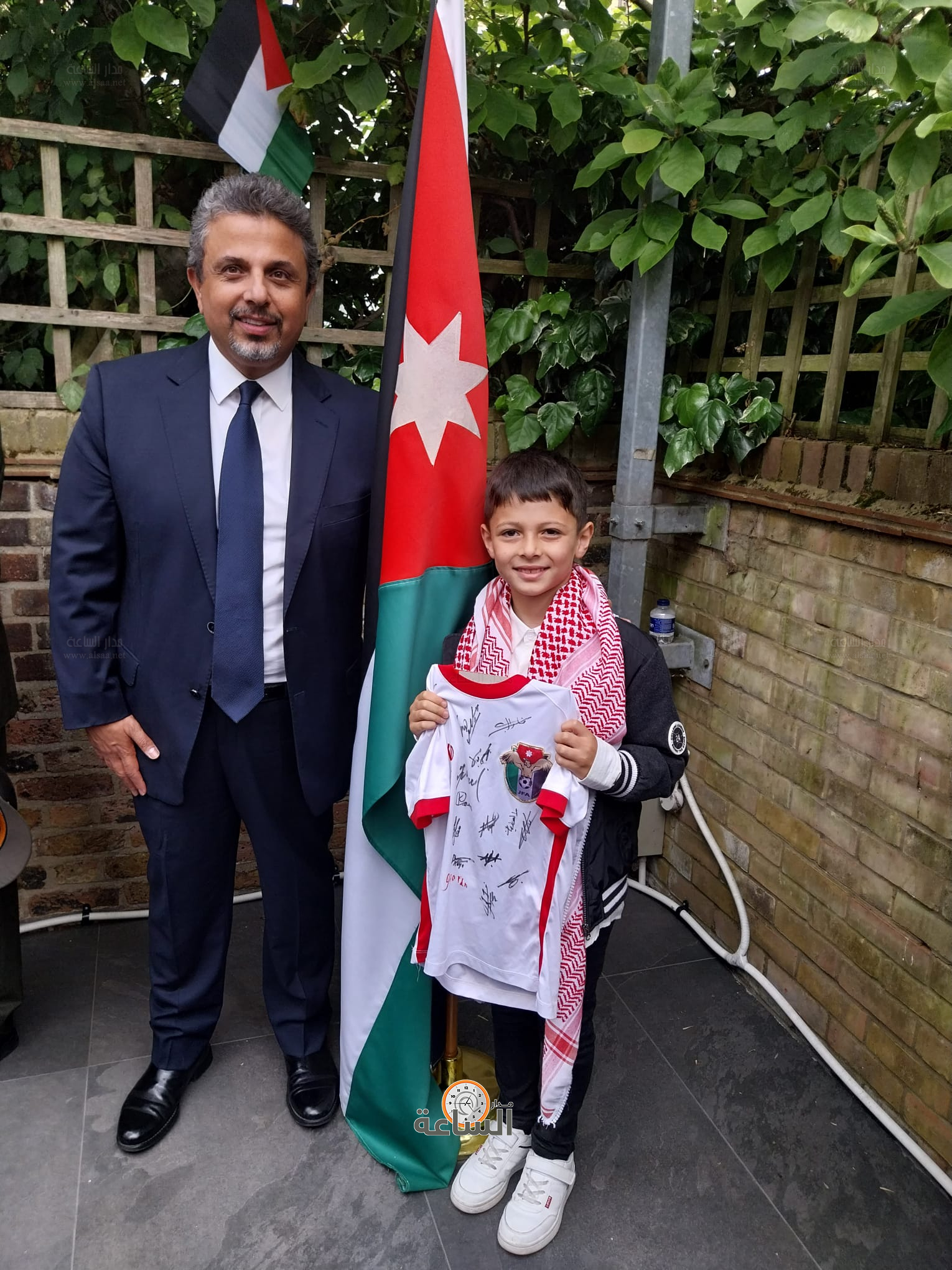 Madar Al-Saa Images 0.4230214906781068