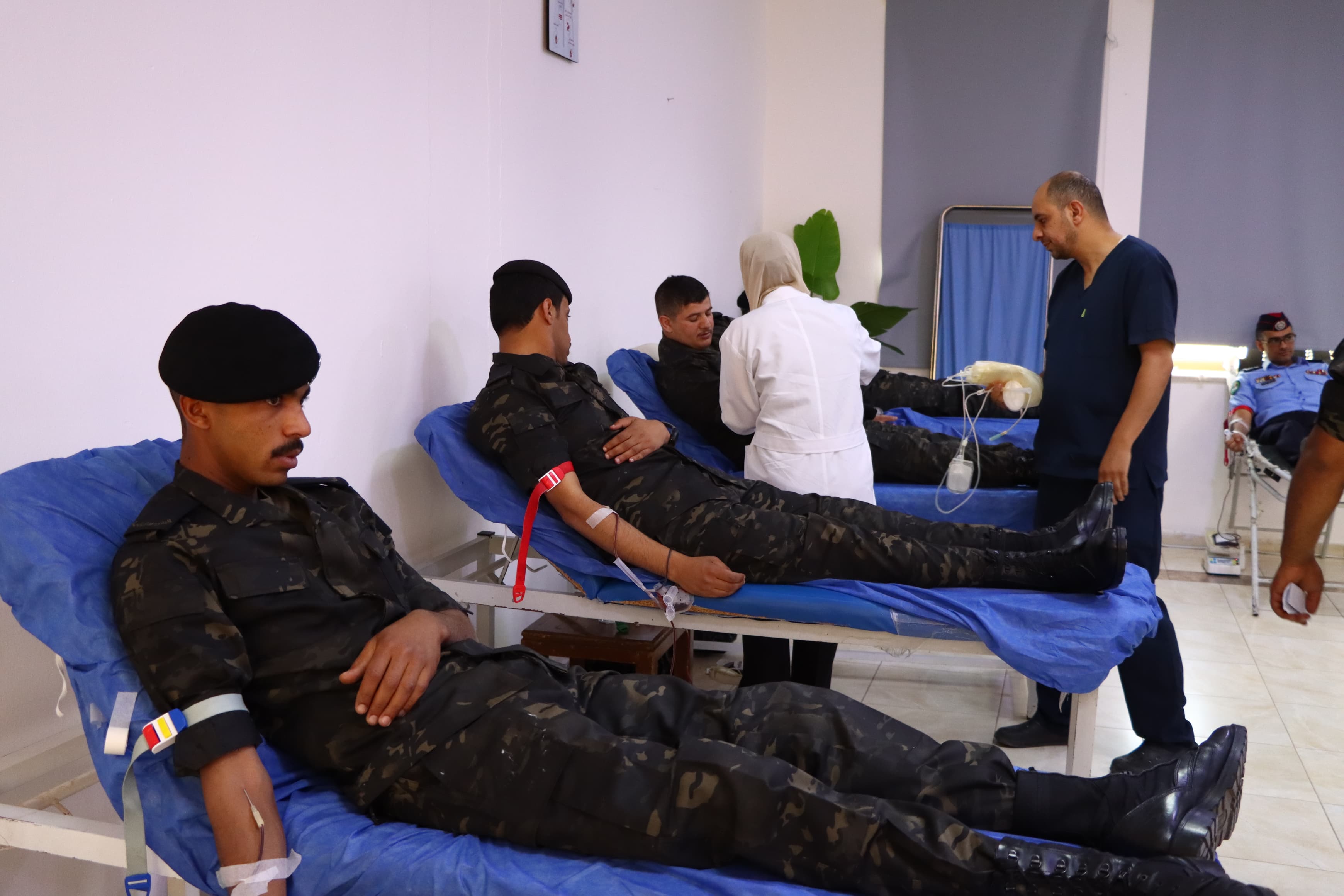 Madar Al-Saa Images 0.9885716445111682